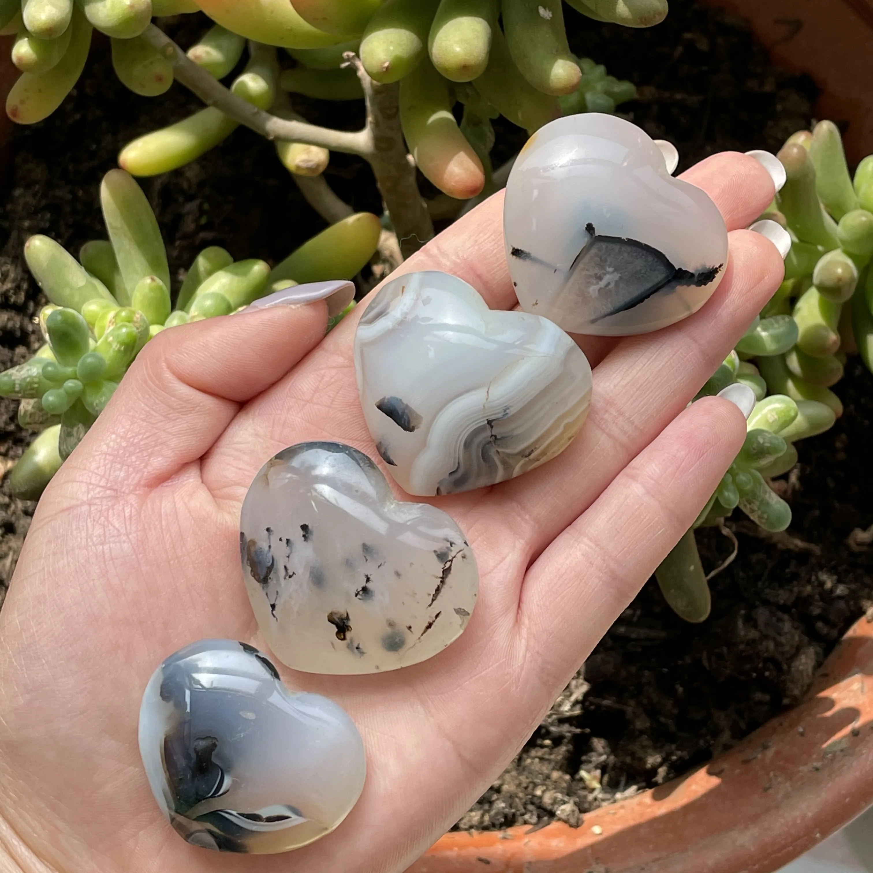 

Natural Agate Unique Pattern Crystal Heart Chakra Healing Decoration