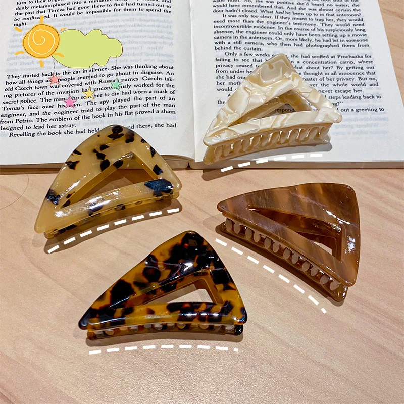 

CYFJFC Woman Triangle Acetate Hair Claws Hairtrendy Hairpins Barrettes Hair Clips Women Hair Accessories Hairgrip Headwear