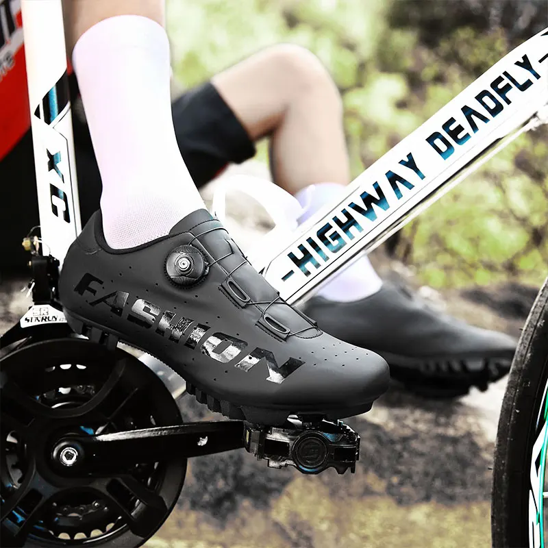 Jual Kualitas Tinggi Self-Locking Non-Slip Balap Road Sepeda Sepatu Untuk Pasangan Kolam Ultra Ringan Non-Slip Bernapas Bersepeda Sepatu