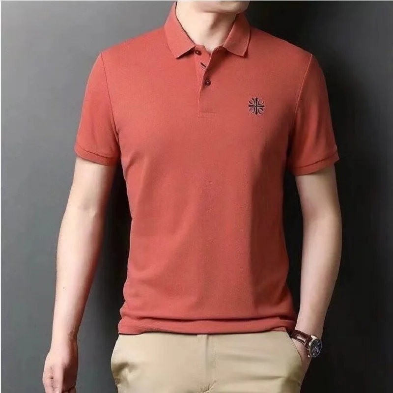 Мужская рубашка-поло с коротким рукавом и вышивкой