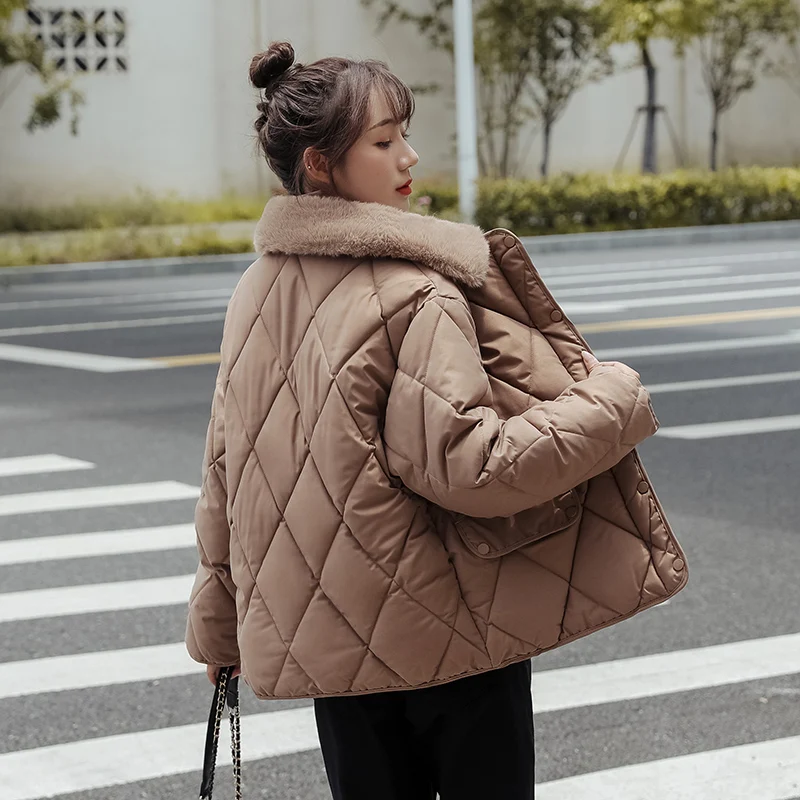 Women Warm Fashion Big Fur Collar Coats New Winter Overcoat Short Thick Parkas Outerwear Korean Loose Diamond Check Coat Jacket