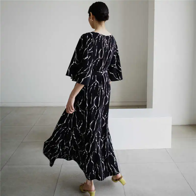 

LANMREM 2021 New Summer Dress Loose Printing Slim V-neck Flared Sleeve Dresses Ladies Elegant Fit Fashion Tide 2H196