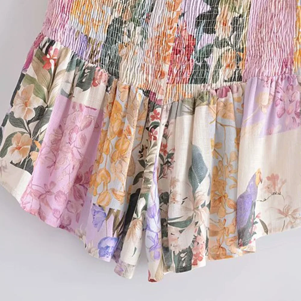 

2021 new summer women's skirt fashion close-fitting hollow flared pants short