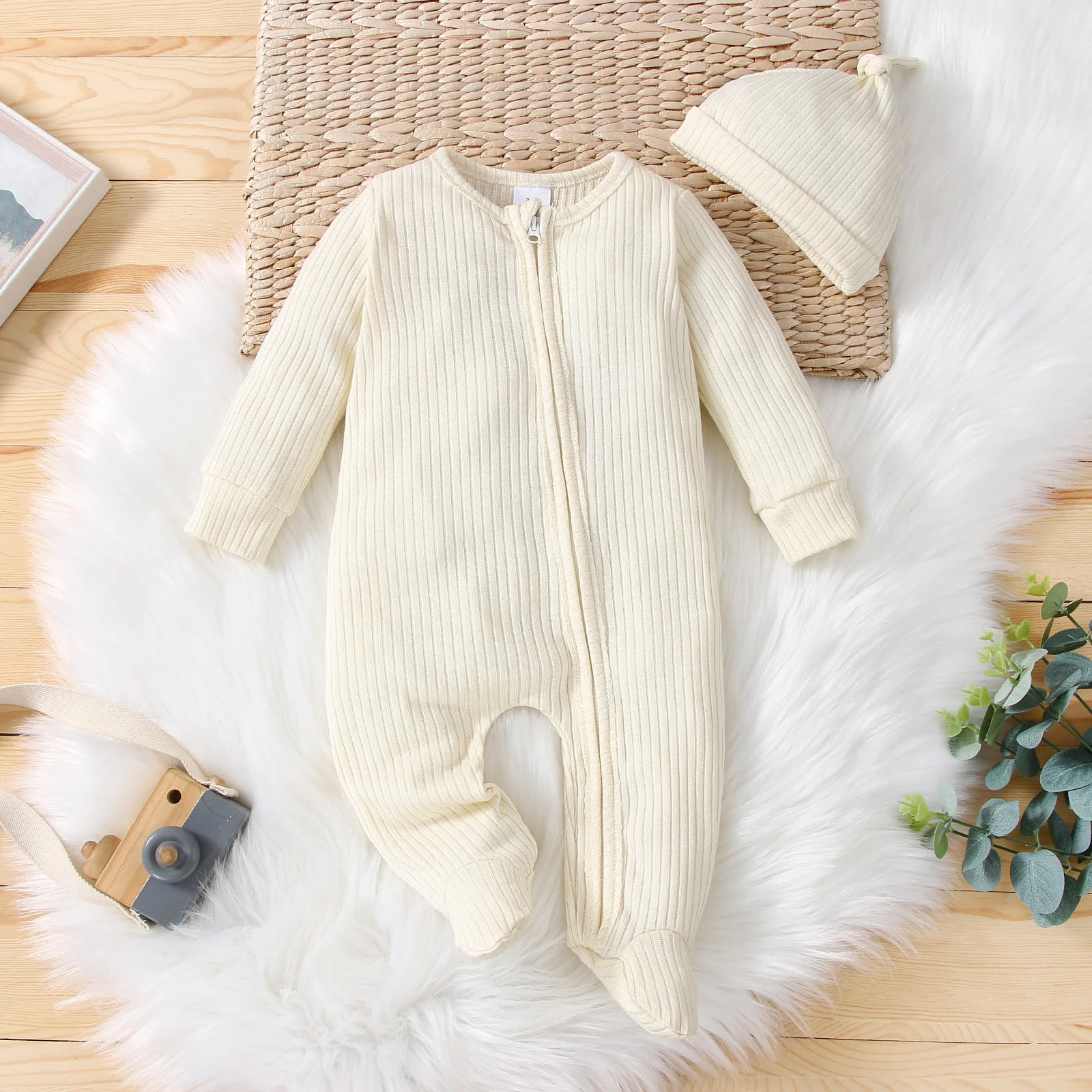 

Newborn Baby Clothes Cartoon Unisex Long Sleeve New Born Baby Girl One-Piece Jumpsuit Autumn Winter Sleepsuit Zipper Wrap Foot