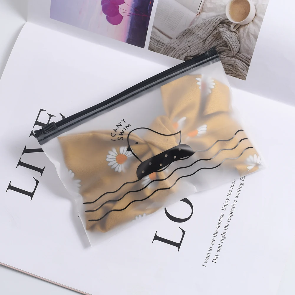 

Retro Satin Big Bowknot Hair Clips Two Layer Daisy Bow Hairpin Girl Fashionable Barrettes Female Elegant Party Hair Accessories