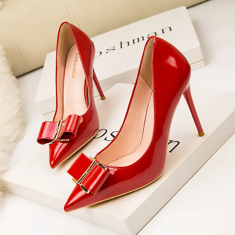 

Sweet Bowtie Shallow High Heels Shoes Women Autumn Pointed Toe Red Patent Leather Pumps Sexy Hollow Ladies Dress Party Shoes