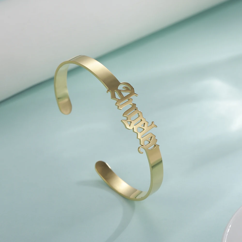 

Cazador индивидуальное имя браслет персонализированные буквы манжеты браслеты золотой цвет нержавеющая сталь ювелирные изделия подарок для ж...
