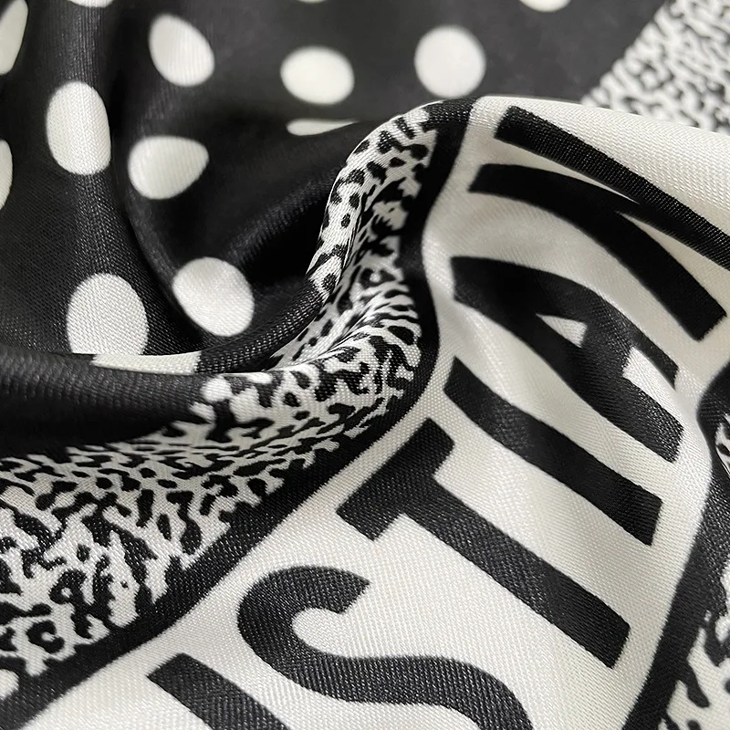 

Woman Fashion Silk Square Scarf Bandana Neck Scarf Foulard Elegant Hijab Shwal Headband Neck Hari Tie Band Bag Warps 90x90cm