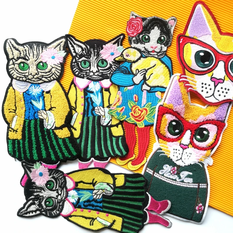

embroidery cat patch,cats badges,cute animal appliques,cartoon ducks patches for clothing DIY accessory