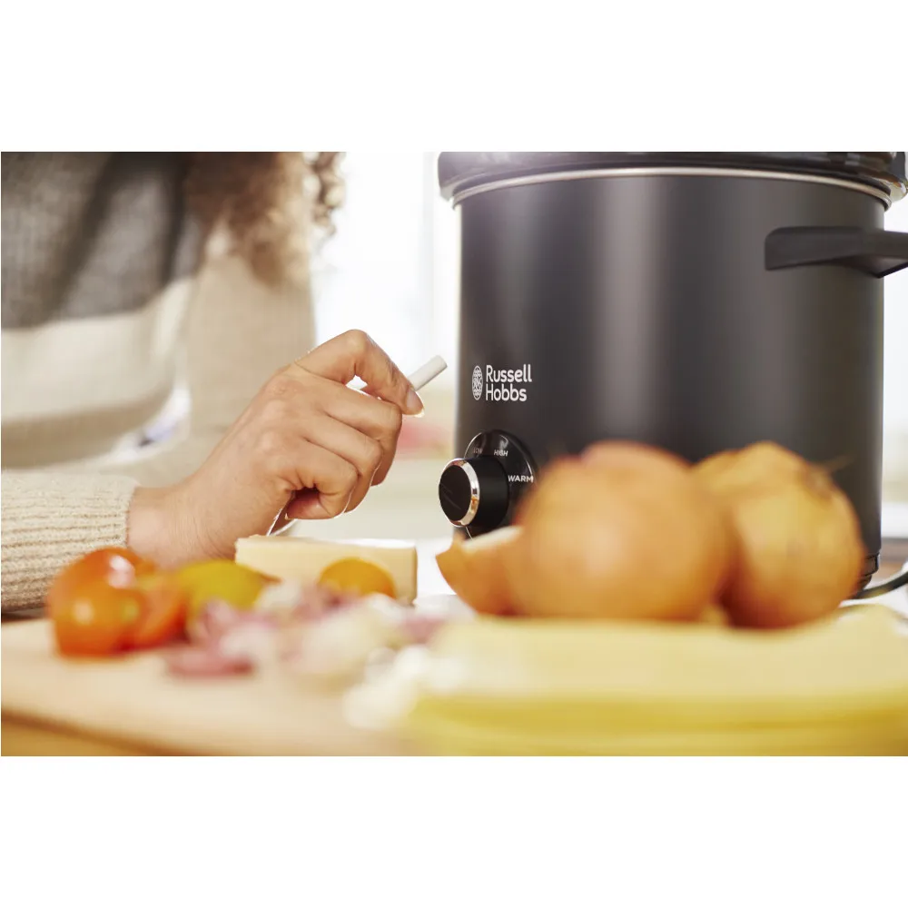 Медленноварка Russell Hobbs с опцией нанесения текста на поверхность корпуса 24180