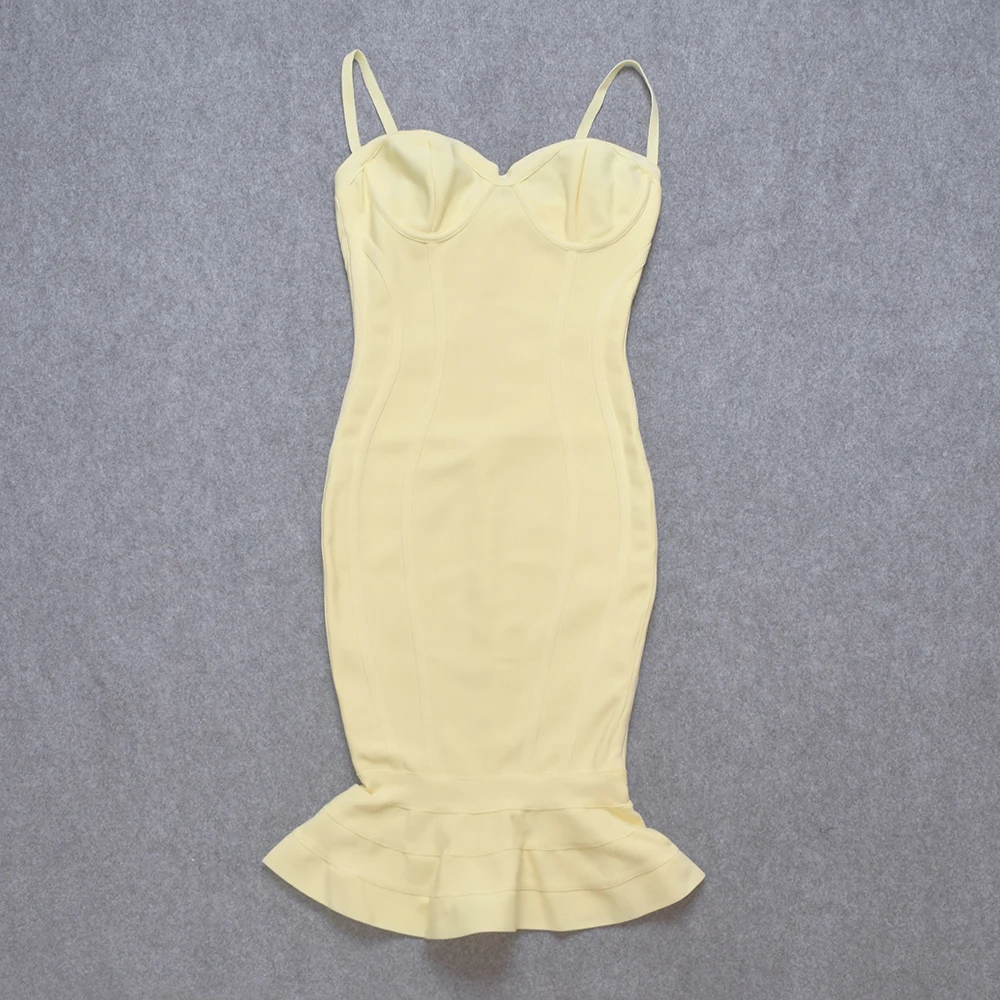 Женское Бандажное платье Русалка на тонких бретельках желтое облегающее без