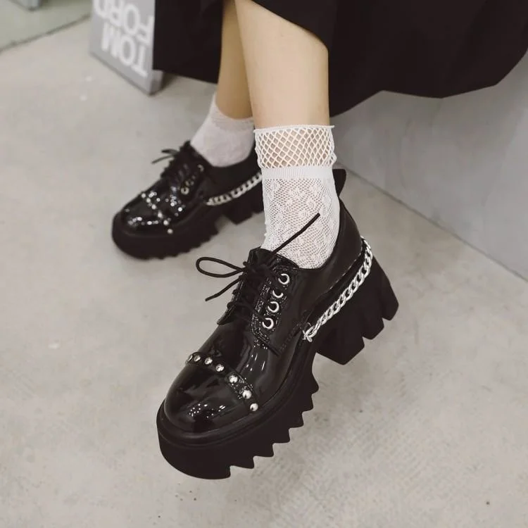 

Новинка осени 2021, маленькие кожаные туфли в британском стиле на толстой подошве и цепочке, женская модная однотонная обувь на шнуровке с кру...