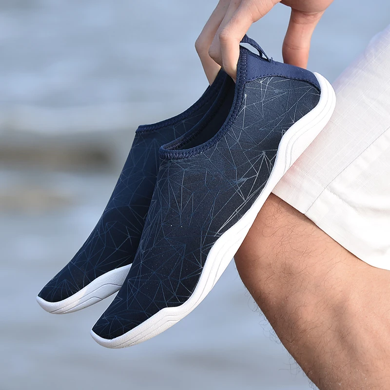 

Summer Men Beach Swim Diving Shoes Quick Dry Aqua Shoes Breathable Comfortable Soft Wear-resistant Barefoot Shoes Water Sneakers