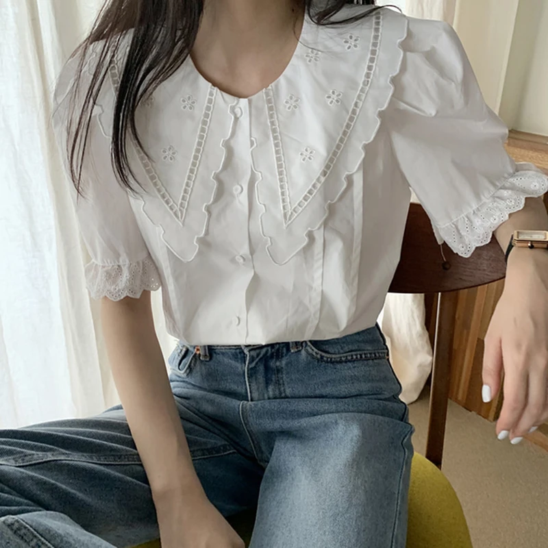 Женская блузка с круглым вырезом коротким рукавом и буффами | одежда