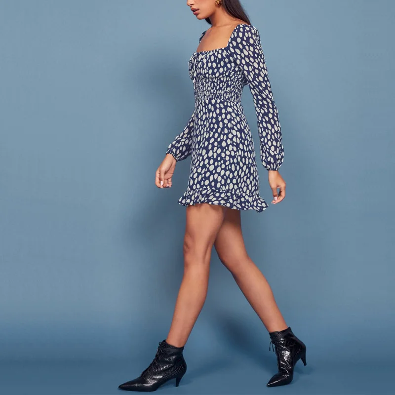 Летнее женское платье повседневное приталенное с бантом и принтом | Женская