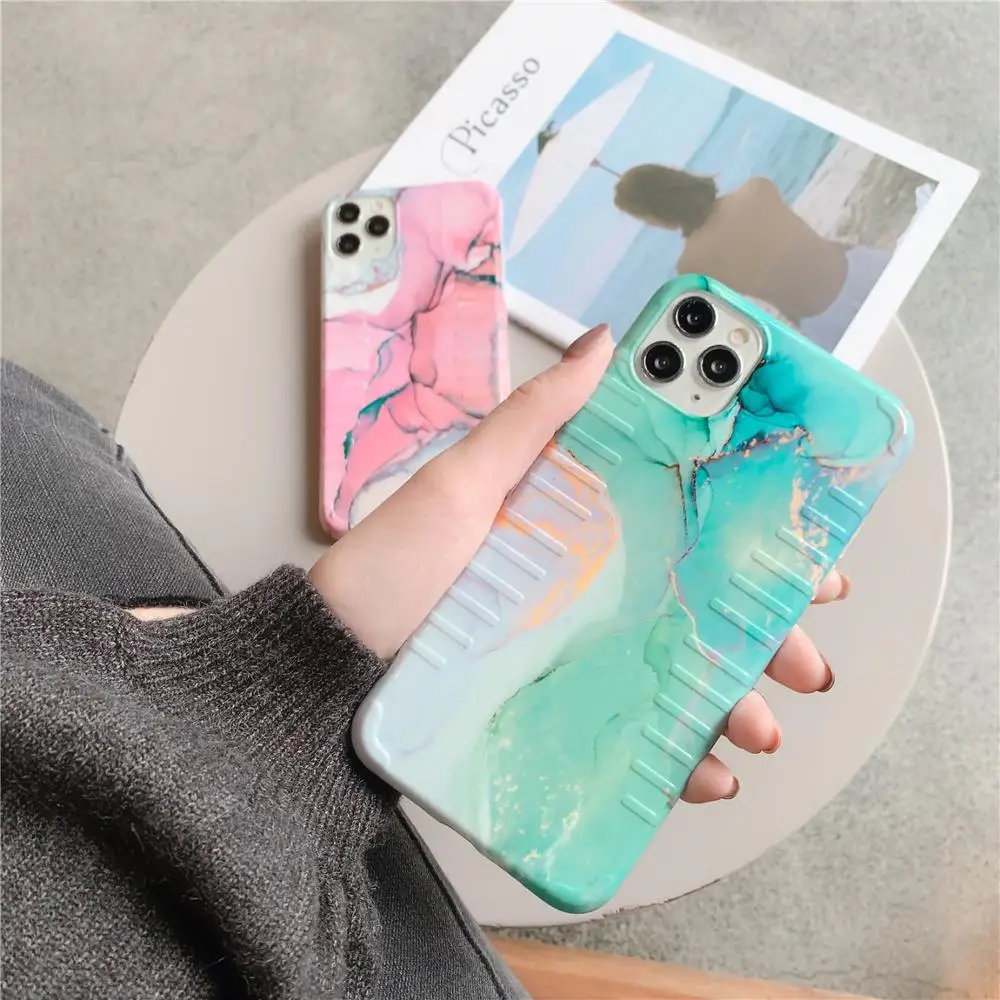 Противоударный бампер градиентный разноцветный зеленый розовый мраморный чехол