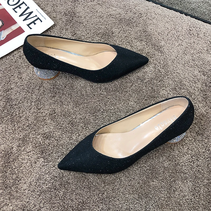 Новинка 2020 женские туфли на высоком каблуке с острым носком грубом черные