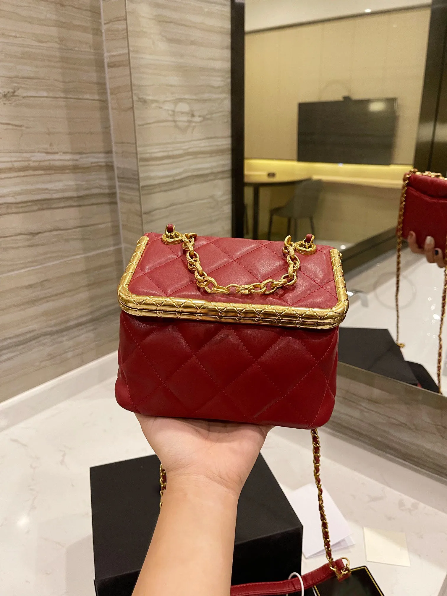 

102134 36 Women's new versatile fashion buckle bag chain bag diagonal cross bag