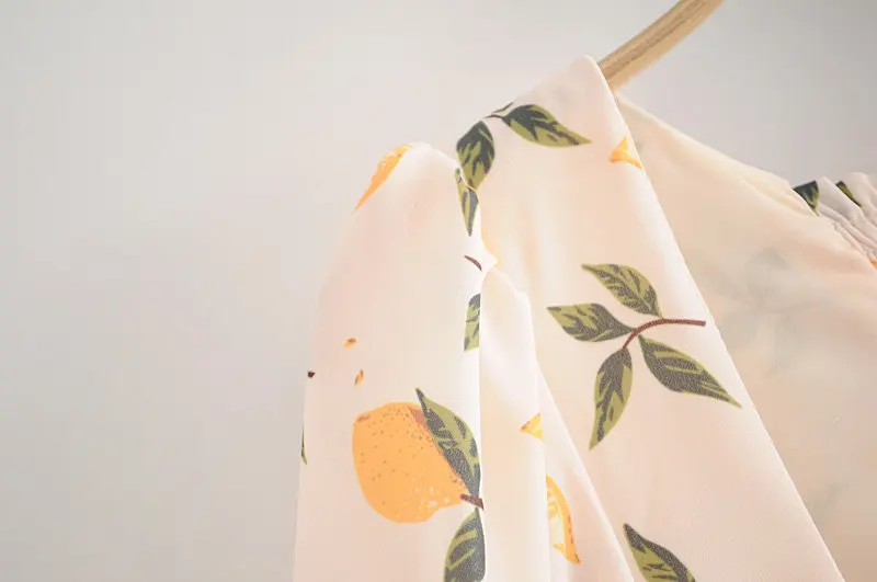 Женская блузка с квадратным вырезом Bazaleas винтажная коротким рукавом и принтом