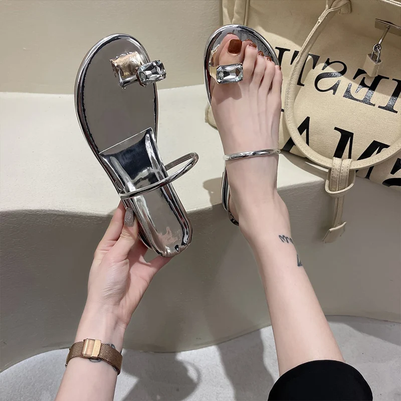 

Slippers Casual Beach Shoes On A Wedge Med Slipers Women Rubber Flip Flops Glitter Slides Luxury Sabot Soft Summer 2021 Hawaiian