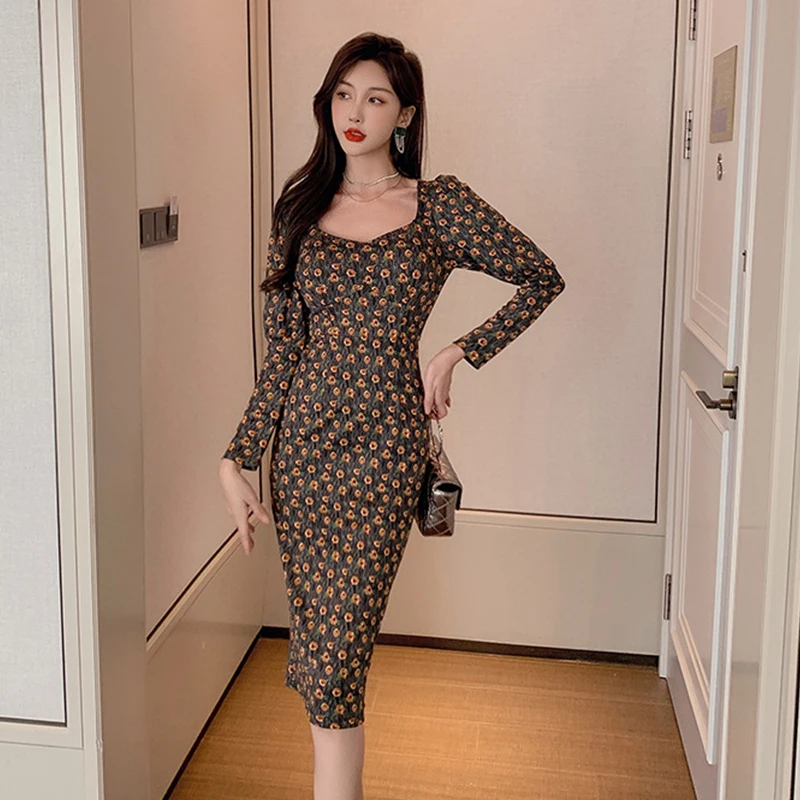 

Женское винтажное платье-карандаш средней длины, с квадратным вырезом и пышными рукавами