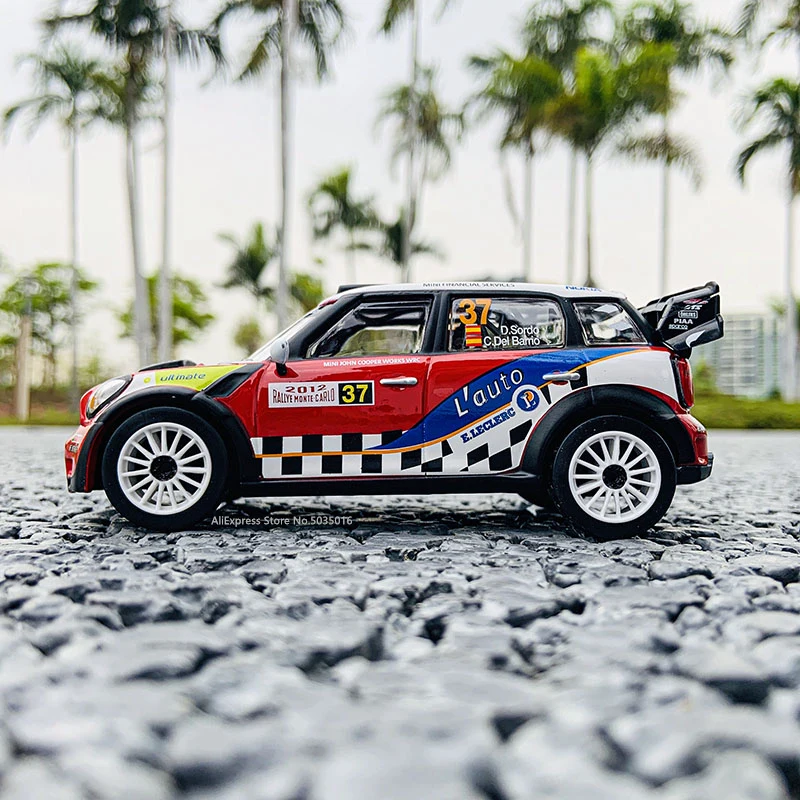 Модель гоночного мини автомобиля Bburago 1:32 2012 John Cooper Works #37 Pierre Campana DS WRC|Наземный