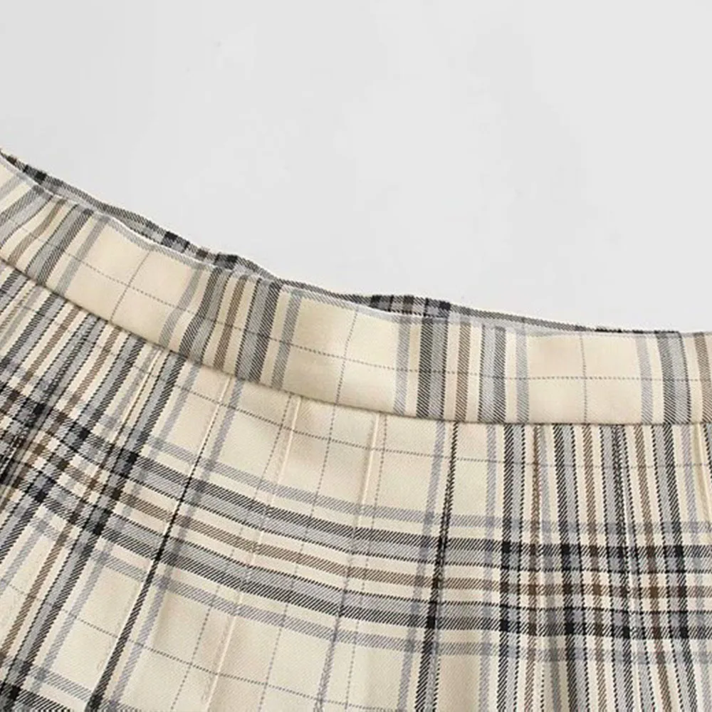 

2021 spring new women's high waist pleated skirt plaid skirt A-line mini casual fashion all-match elastic waist