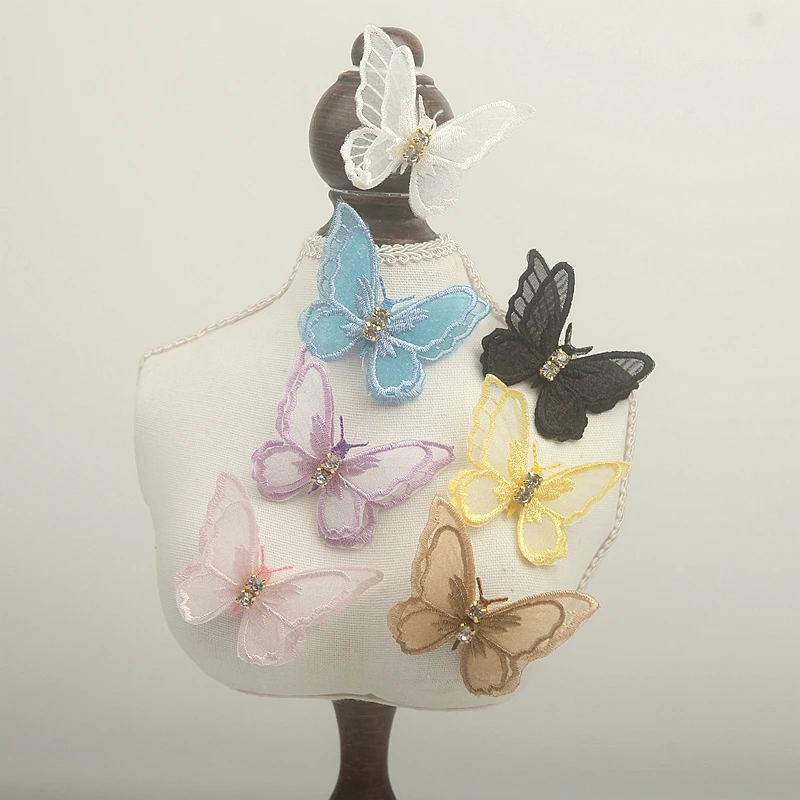 

New 4Pcs/Lot Gold Patches Shiny 3D Butterfly Accessory For Apparel Sewing Materials Wedding Dress DIY Lace Trim