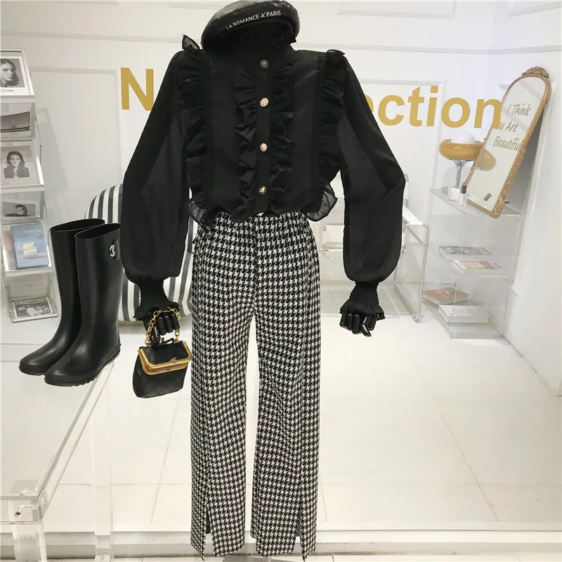 

Temperament Vintage Beaded Long Sleeve Shirt Women's spring 2021 New Design Fashion Royal style stand collar sweet Ruffle Top