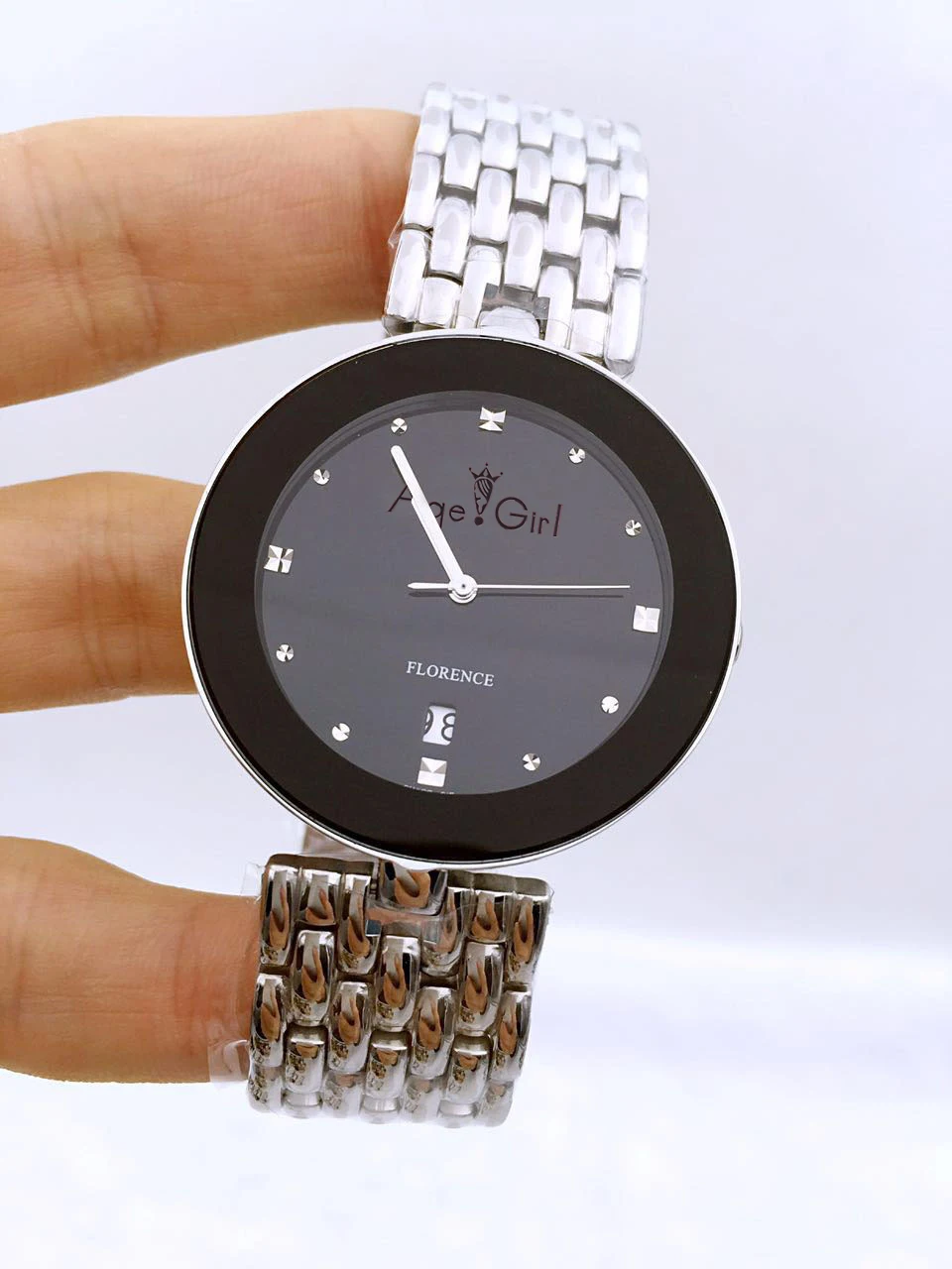 

Top ClassicRhinestone Full Stainless Steel Bracelet Women Watches Mens Womens Gold Quartz Silver White Black Hour Montre