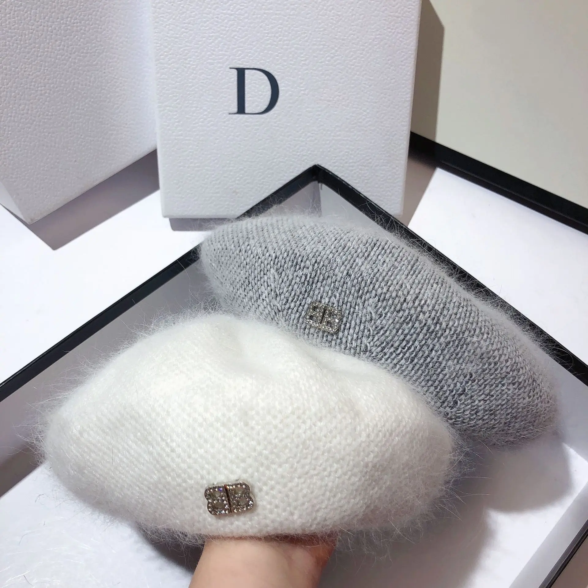 

2021 Autumn Winter Hat New Women Angora Rabbit Fur Berets Fashion AB Two-color Keep Warm Small Fragrant Wind Painter Cap