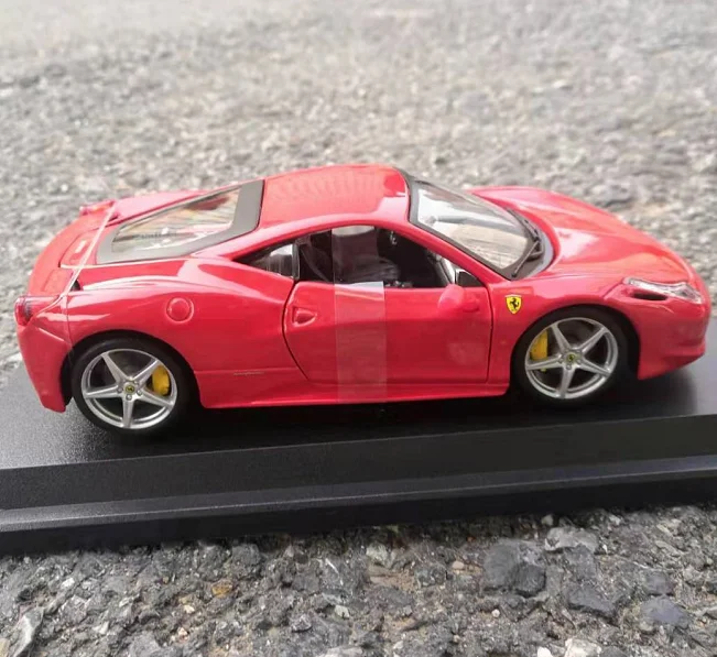Модель автомобиля Burago Ferrari 1/24 подарок на день Святого Валентина 458 |