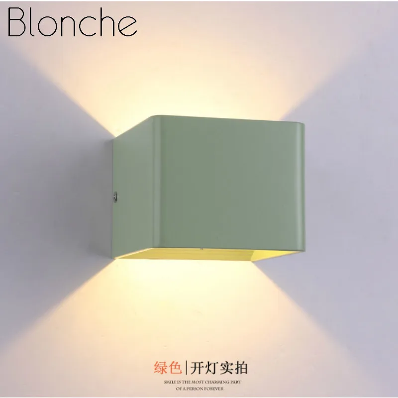 Современный квадратный настенный светильник простой СВЕТОДИОДНЫЙ Красочный