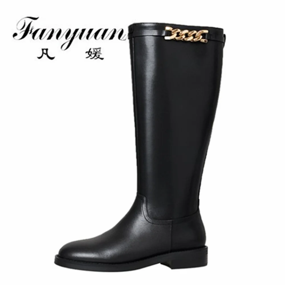 

Модные вечерние повседневные женские сапоги FanyuanFashion до колена с металлическим украшением из натуральной кожи лаконичные на толстом каблук...