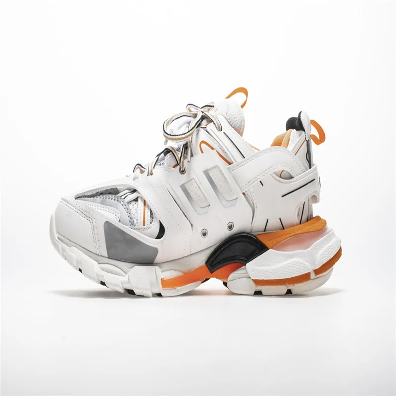 White Orange Triple Популярные стильные мужские кроссовки дышащие сетчатые женские ботинки для бега с амортизацией спортивная обувь для папы мягкие спортивные кроссовки размер 35-45 - Цвет: White Orange Triple