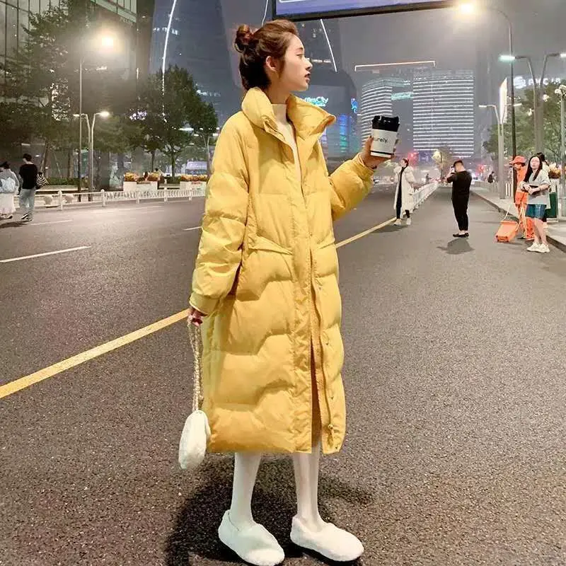 

2020 New women's version of Korean light and thin fashion loose down jacket medium length above knee bright coat