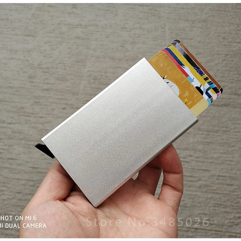 2020 качественный Автоматический алюминиевый держатель для кредитных карт