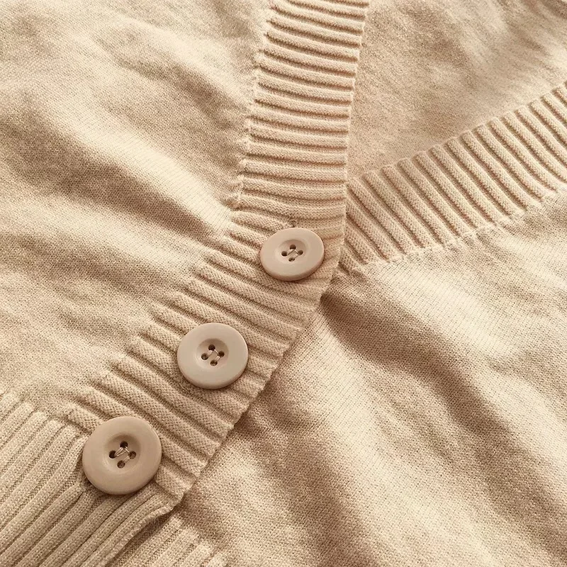 

Women Casual Street Wear Cardigans Single Breasted Solid Color Sweaters 2019 Autumn Female V-neck Knitted Short Tops Clothing