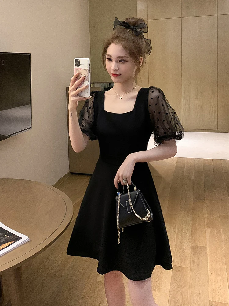 Женское платье с квадратным вырезом черное Сетчатое составного кроя в