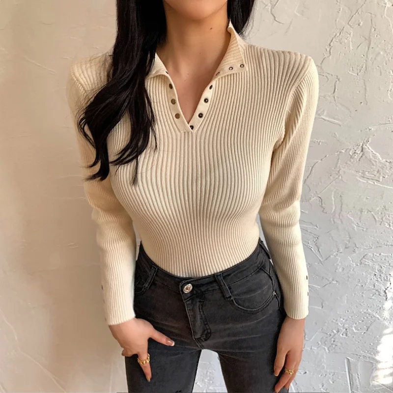 Элегантный вязаный свитер на пуговицах с полувысоким воротником и длинным