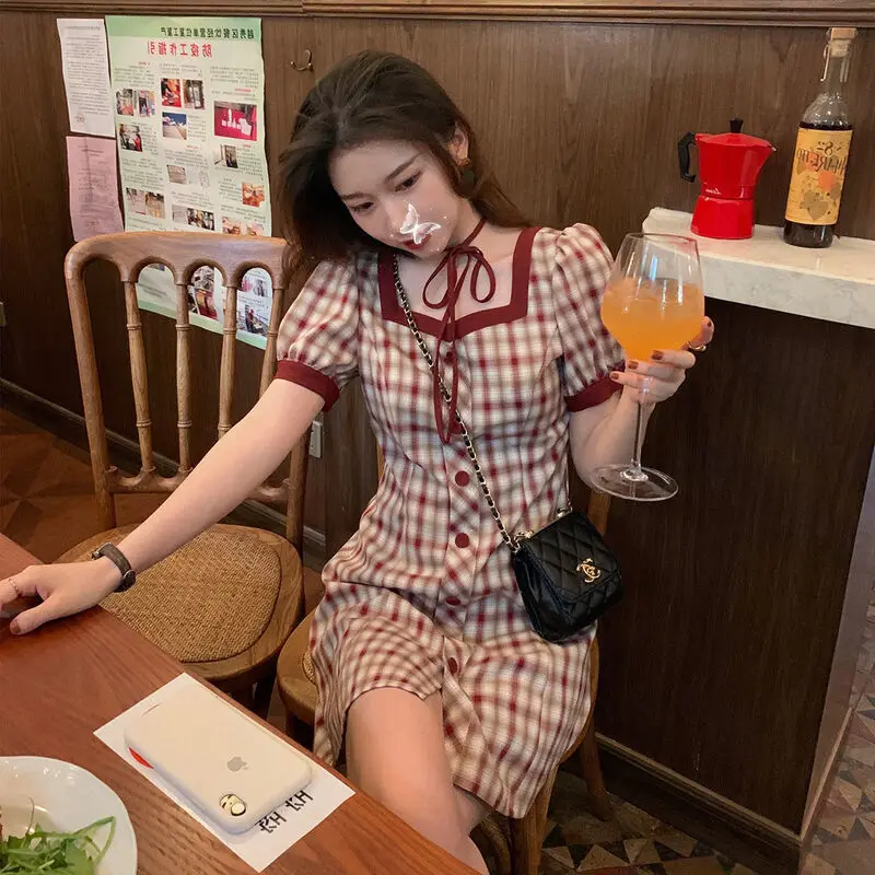 Женское винтажное платье с коротким рукавом квадратным воротником в клетку