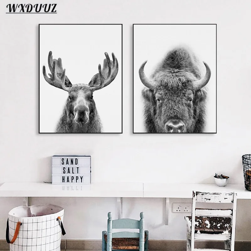 Картина в скандинавском стиле с изображением черного и белого леса | Дом сад