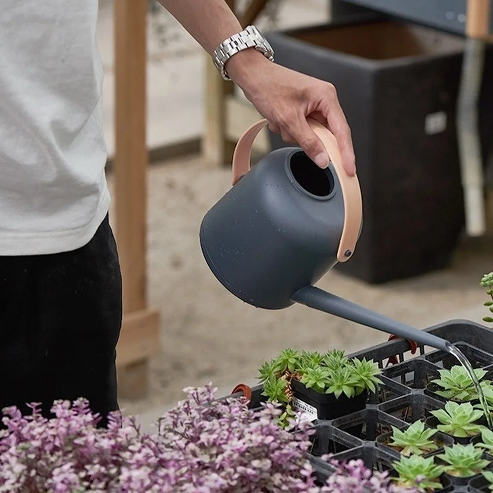 1.8L длинный узкий излив пластмассовая лейка домашний горшок для полива растений