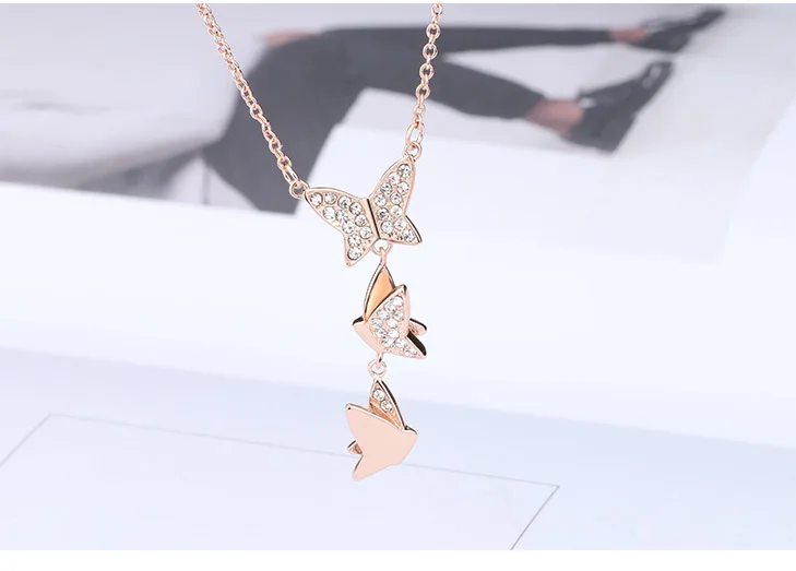 

2022 летнее популярное женское ожерелье с кристаллами от Swarovski простое и просторное дикое модное ожерелье из розового золота с бабочкой милый...