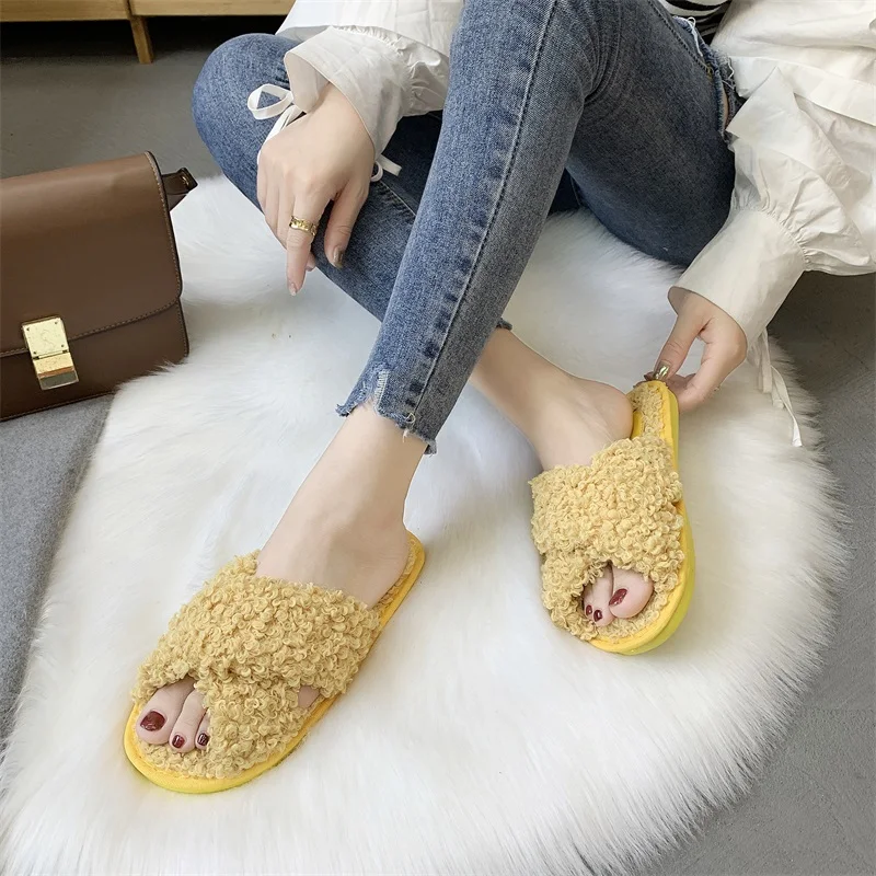 2019 зимние женские тапочки Обувь на плоской подошве с перекрестной шнуровкой
