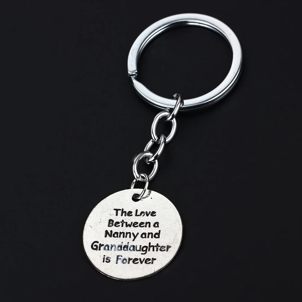 

12PC The Love Between A Nanny And Granddaughter Is Forever Keyrings Round Pendant Keychains Family Women Gifts Jewelry Key Rings