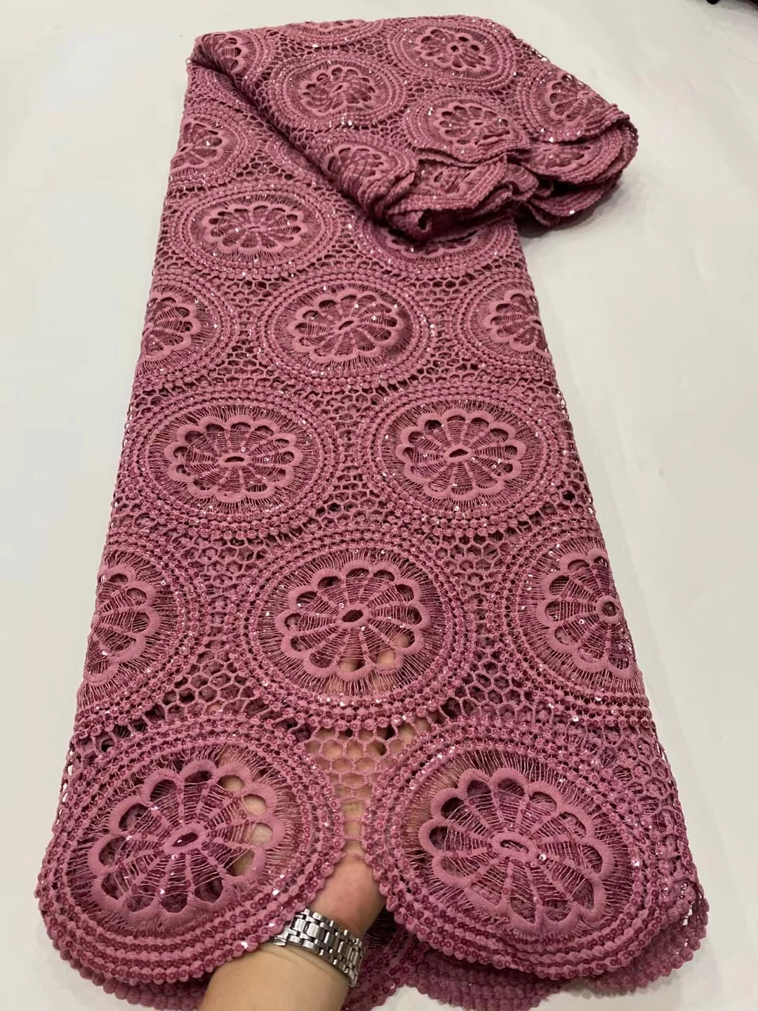 

2021 г., популярный дизайн, вышитые гипюровые кружева с блестками, высококачественное Африканское водорастворимое кружево для вечерние ринки...