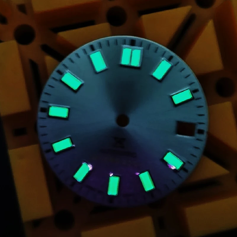 Watch Parts 28.5mm NH35 Watch Dial SKX007 Luminous Dial for SKX007 NH35 Watch Movement 3C Green Luminous Watch Dial with S LOGO