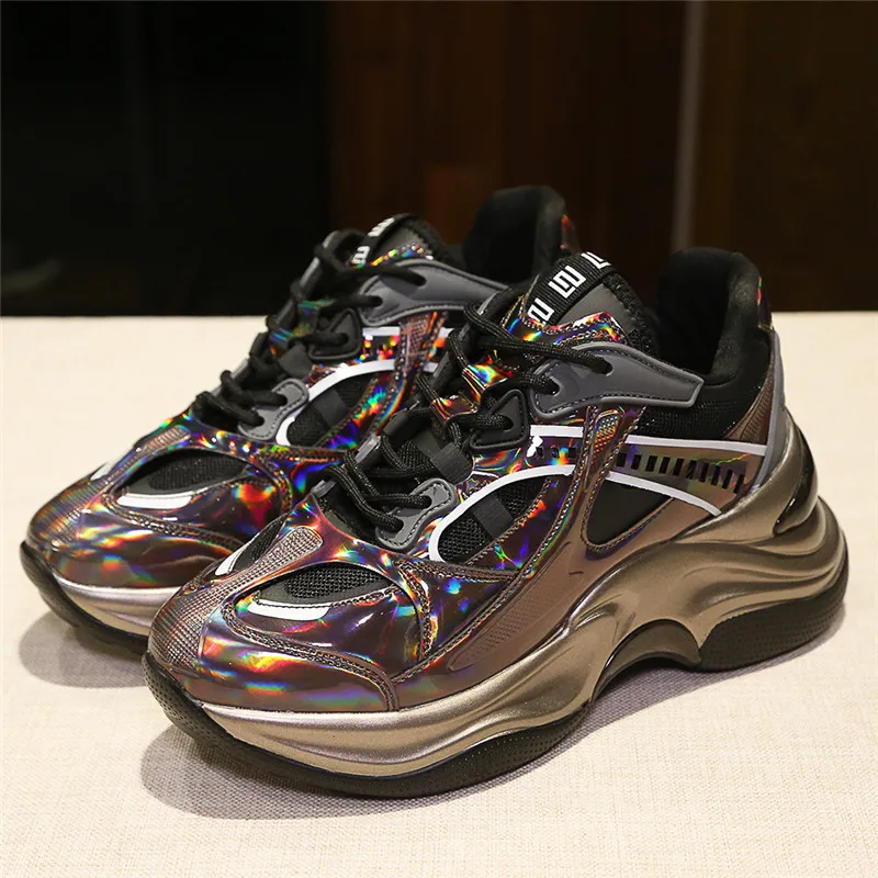 Женские кроссовки увеличивающие рост для активного отдыха спортивные