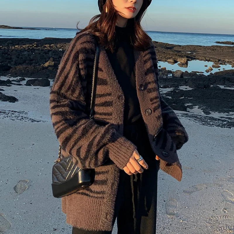 

Women Striped Cardigan Knitted Sweater Autumn Winter Long Sleeve V Neck Jumper Cardigans Casual Streetwear Fashion Pull Femme